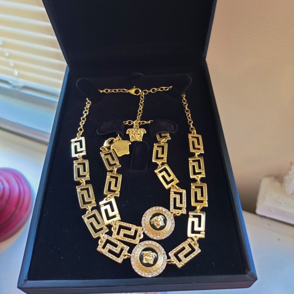 Versace set - Picture 4 of 4